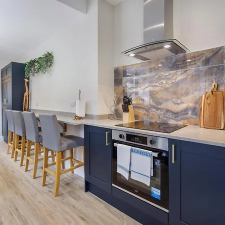The Milton Sleeps 8 Close To York City Centre Pet Friendly Exterior photo